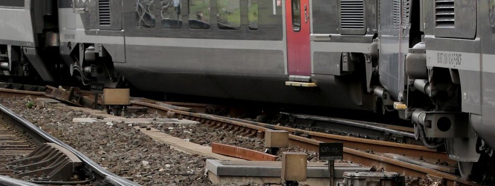 Un «rail fissuré» est-il la cause ou la conséquence du déraillement d'un TGV à Marseille ?